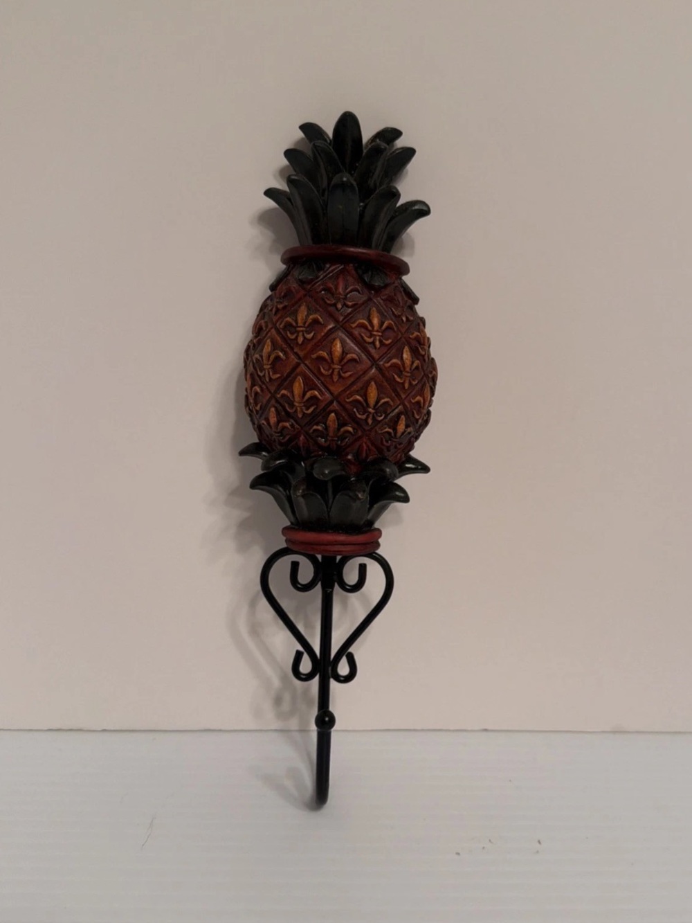 Resin & Metal Decorative Pineapple Wall Coat Hook Picture Hanger 8.5'' Tall.